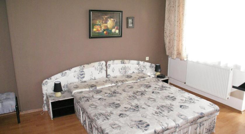 Hotel Petra Hrabusice Room photo